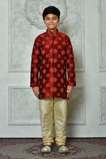 Shop Petite Pomme Red Silk Embroidery Floral Thread Kurta Set Online at Aza Fashions Shop_Petite Pomme_Red Silk Embroidery Floral Thread Kurta Set _Online_at_Aza_Fashions