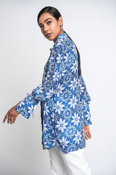 Buy Anmol Kakad White Crepe Embroidery Collared Floral Pattern Long Shirt Online at Aza Fashions Buy_Anmol Kakad_White Crepe Embroidery Collared Floral Pattern Long Shirt_Online_at_Aza_Fashions