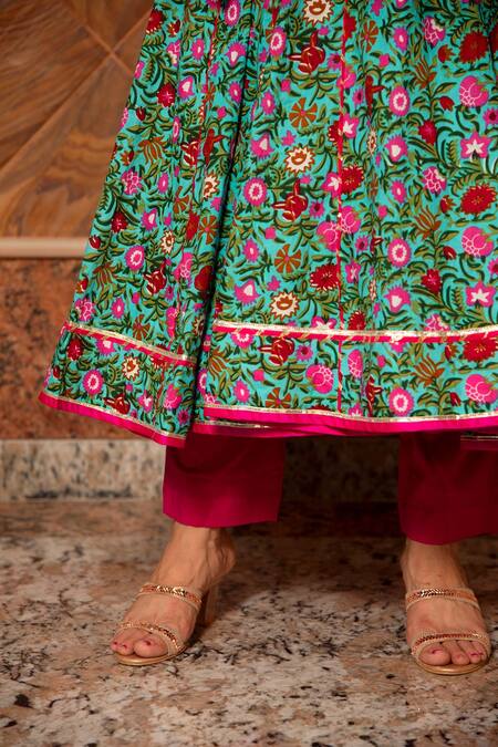 Shop_Pomcha Jaipur_Green Anarkali And Pant Cotton, Dupatta Organza Surangi Half Sleeve Printed Set _Online_at_Aza_Fashions