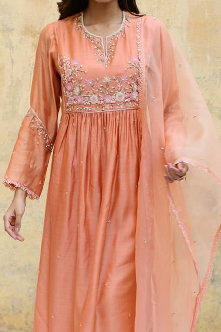 Label Niti Bothra_Peach Silk Embroidery Split V-neck Flora Kurta And Palazzo Set _Online_at_Aza_Fashions