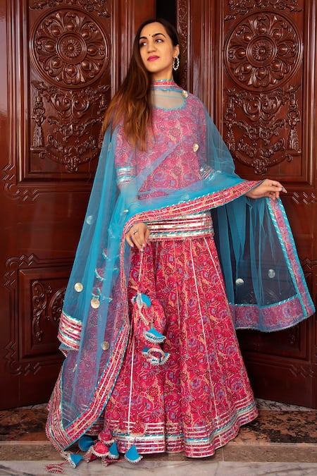 Buy Pomcha Jaipur Pink Dupatta Soft Net, Kurta And Skirt Cotton, Lining Naaz Printed Set Online at Aza Fashions Buy_Pomcha Jaipur_Pink Dupatta Soft Net, Kurta And Skirt Cotton, Lining Naaz Printed Set _Online_at_Aza_Fashions
