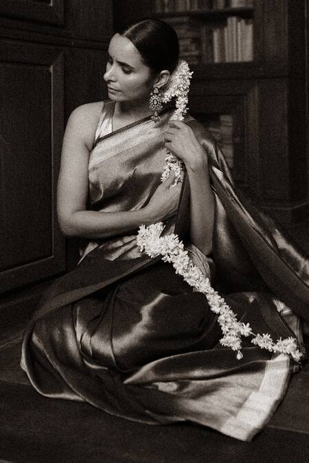 Buy_Priyanka Raajiv_Green Silk Tissue Stripe Pattern Chunika Brocade Saree_Online_at_Aza_Fashions