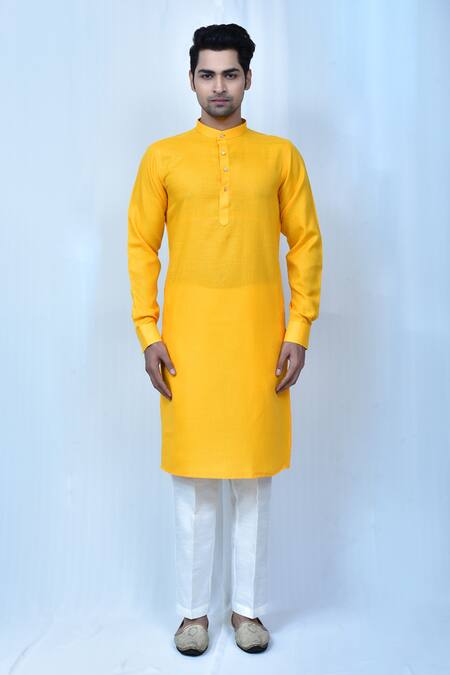 Samyukta Singhania Yellow Kurta Cotton Plain Mandarin Collar Straight Set  4