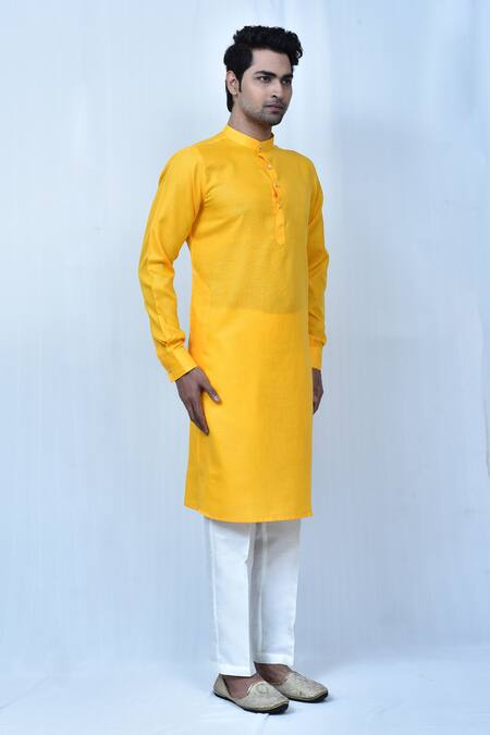 Samyukta Singhania Yellow Kurta Cotton Plain Mandarin Collar Straight Set  5