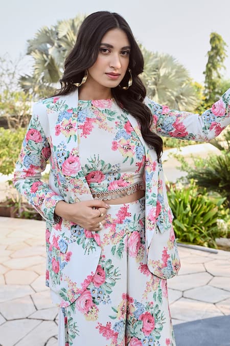 Buy Palak & Mehak White Crepe Metallic Thread, Lisa Blossom Print Blazer Flared Pant Set Online at Aza Fashions Buy_Palak & Mehak_White Crepe Metallic Thread, Lisa Blossom Print Blazer Flared Pant Set _Online_at_Aza_Fashions