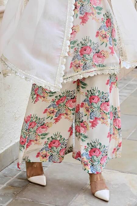 Buy Palak & Mehak Off White Organza, Crepe Gota Patti, Aravali Garden Print Kurta Set With Cape Buy_Palak & Mehak_Off White Organza, Crepe Gota Patti, Aravali Garden Print Kurta Set With Cape