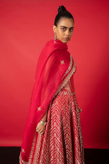 Buy_Ekaya Banaras_Red Satin Embroidery Handwoven Bridal Lehenga Set With Unstitched Blouse Fabric_Online_at_Aza_Fashions