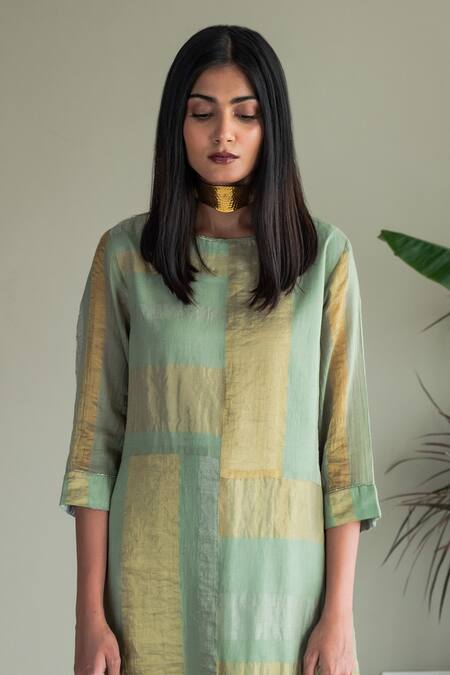 Shorshe Clothing_Green Cotton, Silk Zari, Embroidery Boat Neck Block Woven Kurta And Pant Set_Online_at_Aza_Fashions