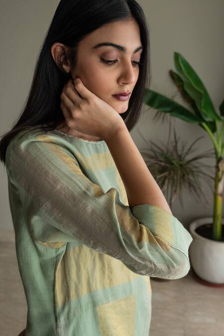 Buy_Shorshe Clothing_Green Cotton, Silk Zari, Embroidery Boat Neck Block Woven Kurta And Pant Set_Online_at_Aza_Fashions