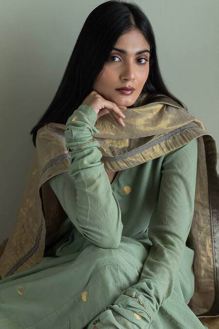 Buy_Shorshe Clothing_Green Jacquard, Cotton Embroidery V-neck Anu Placement Woven Kurta And Pant Set_Online_at_Aza_Fashions