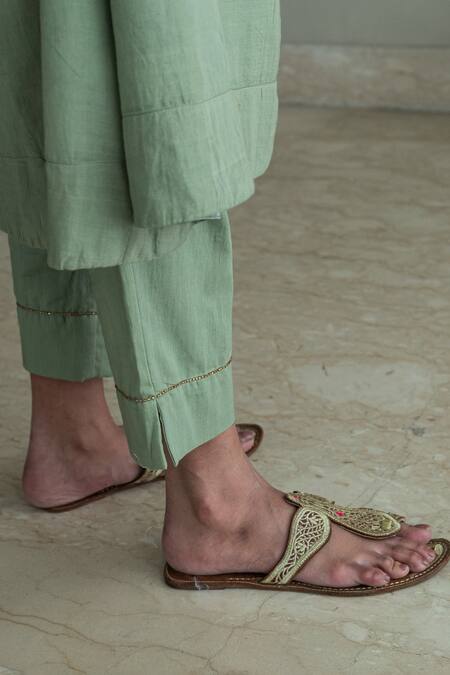 Shorshe Clothing_Green Jacquard, Cotton Embroidery V-neck Anu Placement Woven Kurta And Pant Set_at_Aza_Fashions