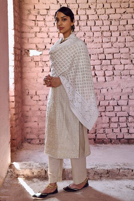 Shop Karaj Jaipur Ivory Chanderi, Cotton, Chiffon Embroidery, Sequins Chikankari Thread Kurta Set Online at Aza Fashions Shop_Karaj Jaipur_Ivory Chanderi, Cotton, Chiffon Embroidery, Sequins Chikankari Thread Kurta Set _Online_at_Aza_Fashions