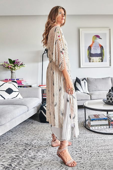 Buy_Style Junkiie_Black Chiffon V-neck Printed Cape Duster Dress _Online_at_Aza_Fashions