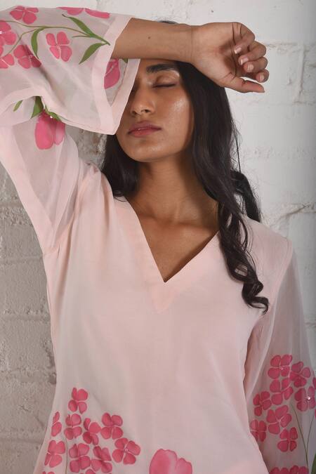 Buy_Meghstudio_Pink Georgette, Chiffon Embroidery, Floral Kyari Hand Painted Kurta Sharara Set 
