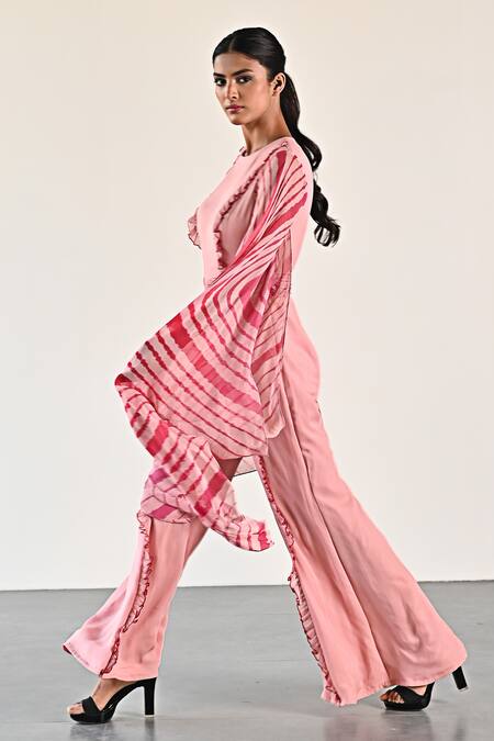 Buy_K-Anshika_Peach Georgette Round Neck Leheriya Pattern Cape Sleeve Jumpsuit 