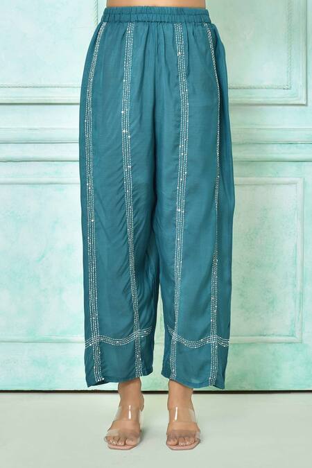 Samyukta Singhania_Green Muslin Sequins, Embroidery Mandarin Threadwork Short Kurta With Pant_Online_at_Aza_Fashions