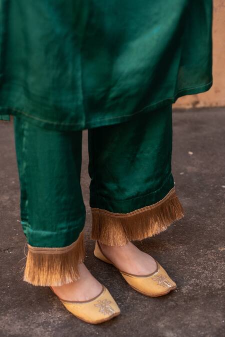 Buy_Avaasya Jaipur_Green Gabardine, Silk Fringe, Tassels V-neck Straight Kurta And Pant Set 
