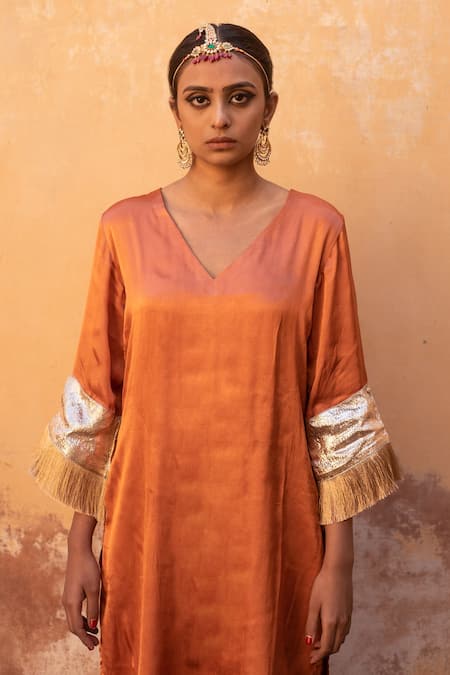 Shop_Avaasya Jaipur_Orange Silk Tassels V-neck V Kurta And Pant Set _Online_at_Aza_Fashions