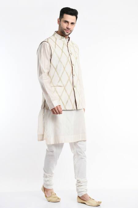 Shop_Samant Chauhan_Ivory Vegan Leather Printed Geometric Bundi And Kurta Set _Online_at_Aza_Fashions