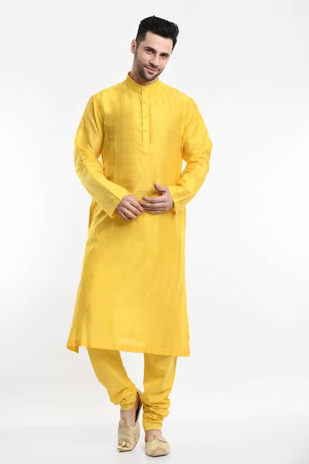Samant Chauhan Yellow Vegan Leather Diagonal Line Pattern Bundi And Kurta Set Online at Aza Fashions Samant Chauhan_Yellow Vegan Leather Diagonal Line Pattern Bundi And Kurta Set _Online_at_Aza_Fashions