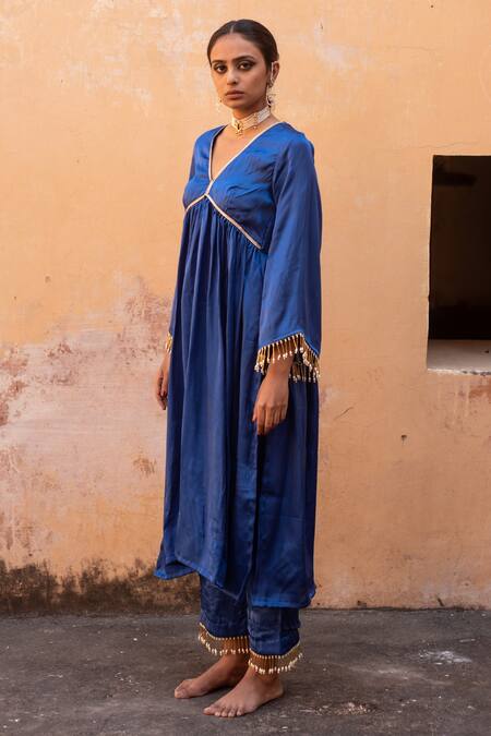 Avaasya Jaipur_Blue Cotton, Silk Lace, Tassels V-neck Neckline Embellished Kurta And Pant Set _Online_at_Aza_Fashions
