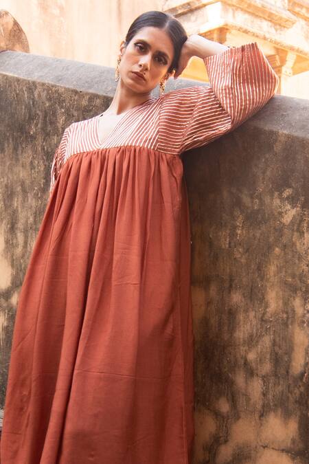 Buy_Avaasya Jaipur_Orange Cotton, Silk Gota Patti V-neck Bodice Embroidered Anarkali And Pant Set 