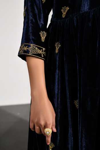 Shop_K-Anshika_Blue Velvet Embroidery Zari Round Notched Floral Kurta And Palazzo Set _Online_at_Aza_Fashions