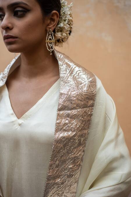 Shop_Avaasya Jaipur_White Gabardine, Organza Fringe, Embroidery V-neck Gajji Silk Kurta Set _Online_at_Aza_Fashions