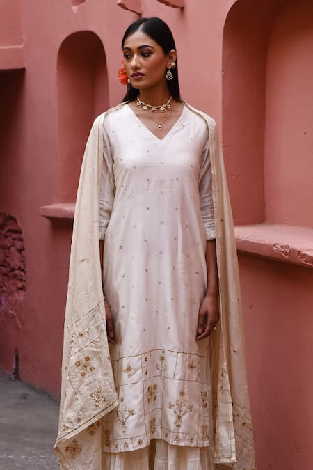 Deep Thee Ivory Silk, Chanderi Embroidery, Zari V-neck Kurta And Sharara Set Online at Aza Fashions Deep Thee_Ivory Silk, Chanderi Embroidery, Zari V-neck Kurta And Sharara Set _Online_at_Aza_Fashions