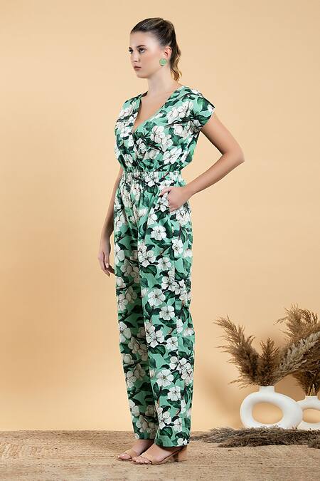 Buy Divi By Sonal Khandelwal Green Cotton, Poplin V-neck Wild Apple Print Jumpsuit Online at Aza Fashions Buy_Divi By Sonal Khandelwal_Green Cotton, Poplin V-neck Wild Apple Print Jumpsuit _Online_at_Aza_Fashions