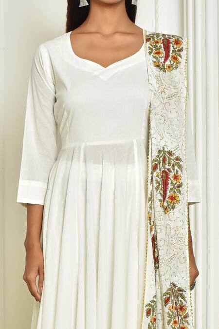 Shop_Adara Khan_Off White Cotton Hand Block Printed Floral Motifs V Anarkali Set With Dupatta_Online_at_Aza_Fashions