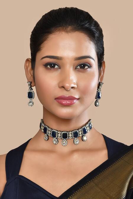 Buy_Nayaab By Aleezeh_Black Stones Geometric Embellished Necklace Set