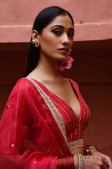 Shop_Deep Thee_Red Silk, Organza Zari, Embroidery V-neck Zardozi Bridal Lehenga Set _Online_at_Aza_Fashions