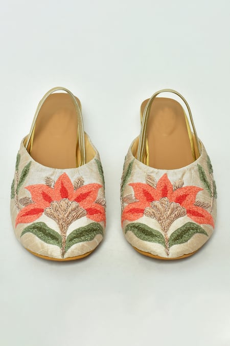 Naintara Bajaj_Beige Embroidered Floral Mule Block Heels_Online_at_Aza_Fashions