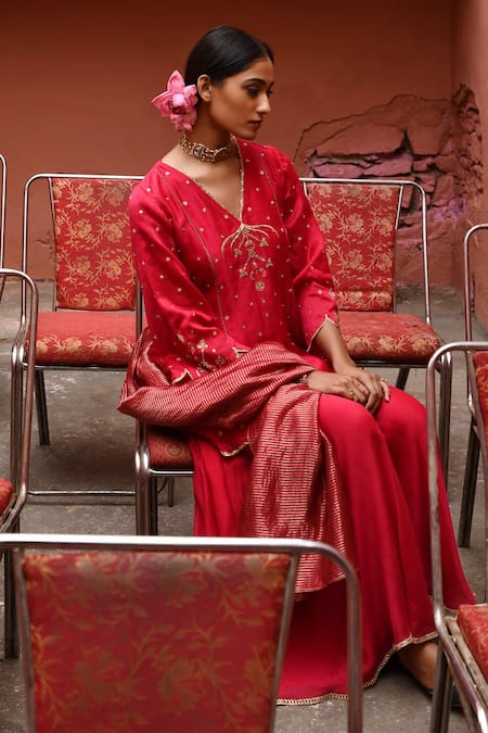 Buy_Deep Thee_Red Chanderi, Tissue Embroidery V-neck Panelled Short Kurta Set _Online_at_Aza_Fashions