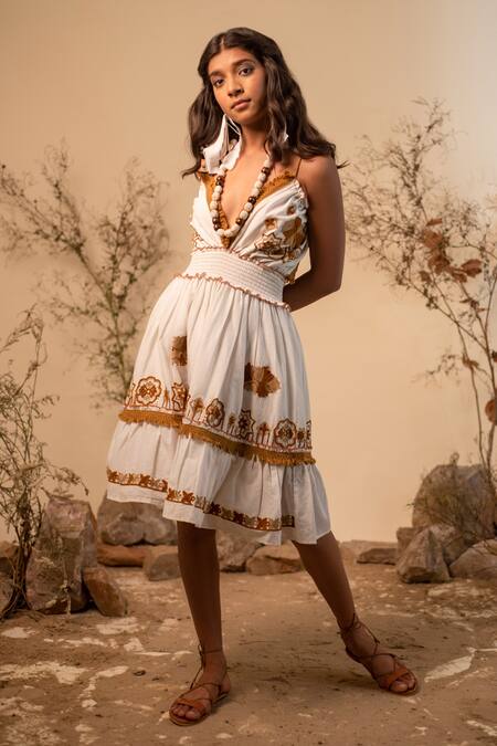 Label Reyya_White Cotton Fringe Plunge Neck Lace Embroidered Dress _Online_at_Aza_Fashions