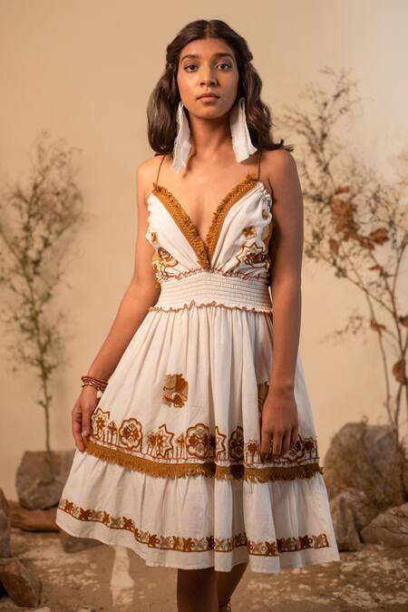 Label Reyya_White Cotton Fringe Plunge Neck Lace Embroidered Dress _at_Aza_Fashions