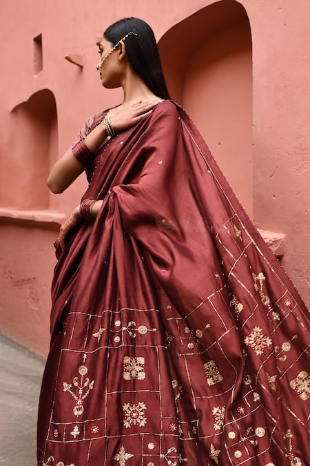 Shop_Deep Thee_Maroon Silk Embroidery Boat Neck Zardozi Saree With Blouse _Online_at_Aza_Fashions
