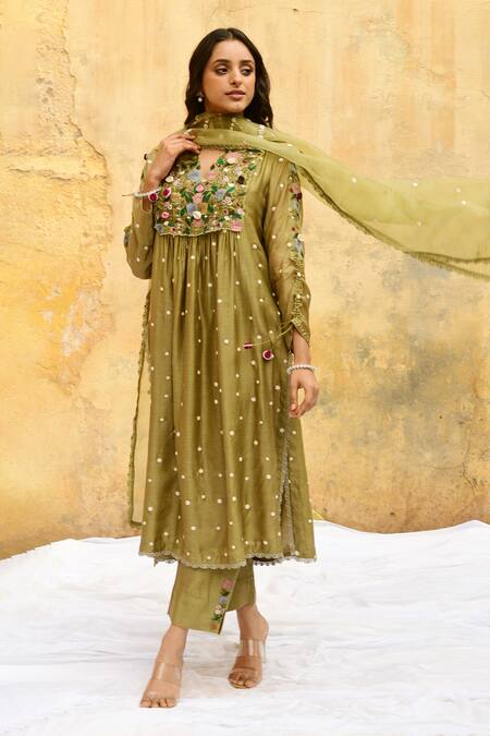 Label Niti Bothra_Green Silk Fabric Flowers V-neck Polka Dot Pattern Kurta And Pant Set _at_Aza_Fashions