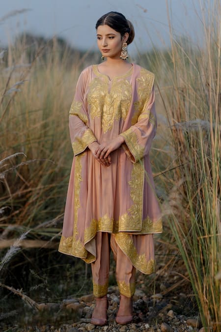 Daljit Sudan_Pink Phiran Kurta And Pant Crepe & Dupatta Georgette Embroidered Yoke Set _Online_at_Aza_Fashions