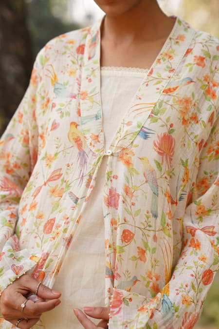 Dhaari_Off White Handloom Cotton, Silk Embroidery V-neck, Hand Painted Choga With Top _Online_at_Aza_Fashions
