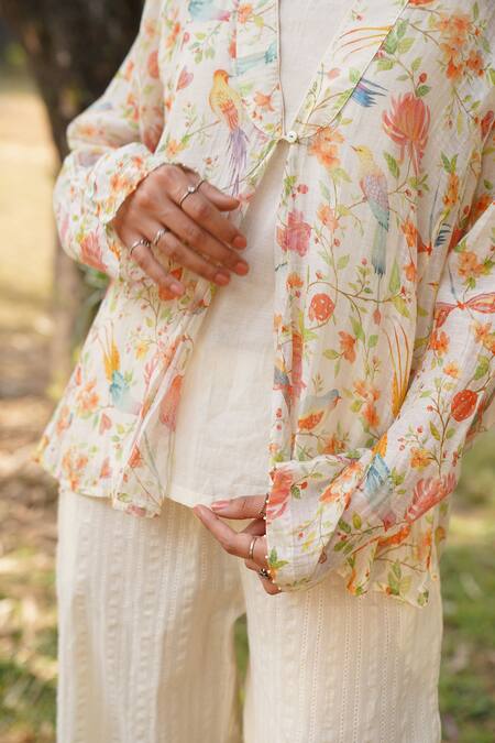 Buy_Dhaari_Off White Handloom Cotton, Silk Embroidery V-neck, Hand Painted Choga With Top _Online_at_Aza_Fashions