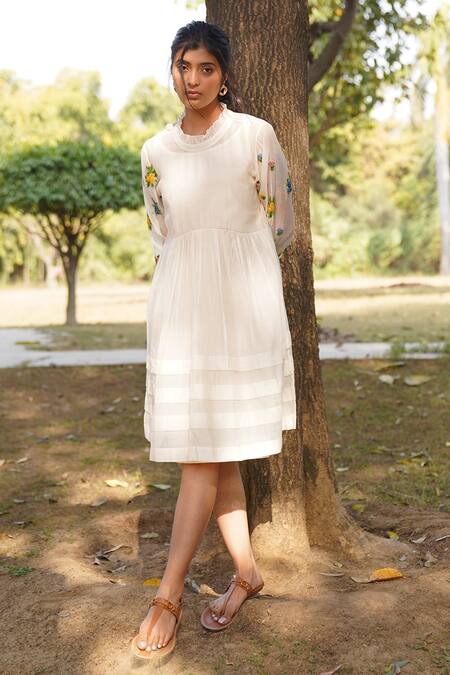 Dhaari_Off White Cotton, Silk Embroidery Floral Thread Work Dress _Online_at_Aza_Fashions