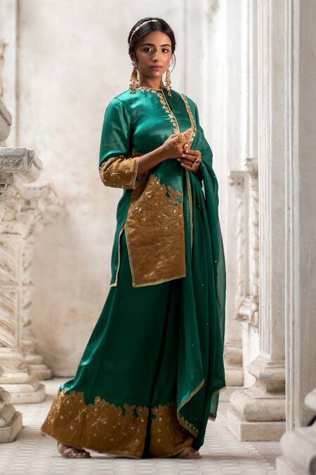Sheela Suthar Green Organza, Tissue, Gabardine Embroidery, Zari Zardozi Placement Kurta Set at Aza Fashions Sheela Suthar_Green Organza, Tissue, Gabardine Embroidery, Zari Zardozi Placement Kurta Set _at_Aza_Fashions