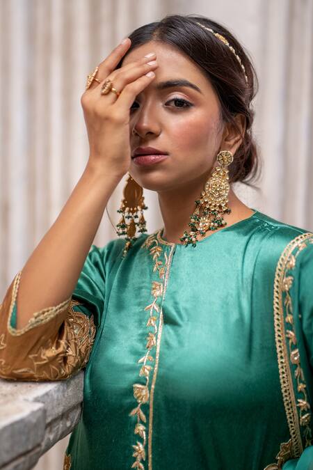Buy Sheela Suthar Green Organza, Tissue, Gabardine Embroidery, Zari Zardozi Placement Kurta Set Buy_Sheela Suthar_Green Organza, Tissue, Gabardine Embroidery, Zari Zardozi Placement Kurta Set