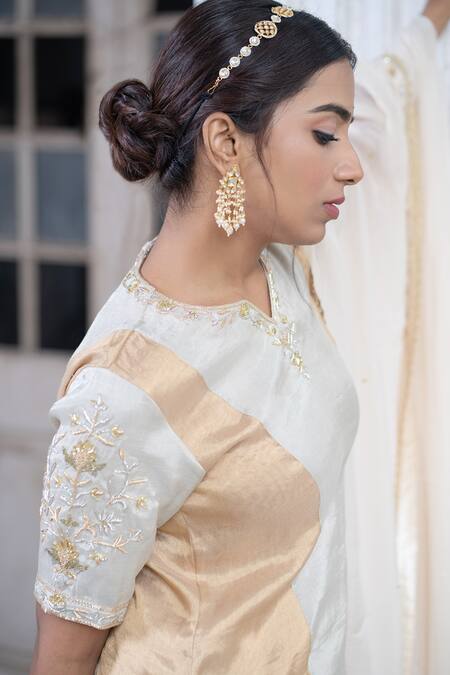 Sheela Suthar Silver Organza, Tissue Embroidery, Tassels Split Stripe Pattern Kurta Pant Set Online at Aza Fashions Sheela Suthar_Silver Organza, Tissue Embroidery, Tassels Split Stripe Pattern Kurta Pant Set _Online_at_Aza_Fashions