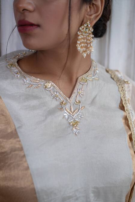 Buy Sheela Suthar Silver Organza, Tissue Embroidery, Tassels Split Stripe Pattern Kurta Pant Set Online at Aza Fashions Buy_Sheela Suthar_Silver Organza, Tissue Embroidery, Tassels Split Stripe Pattern Kurta Pant Set _Online_at_Aza_Fashions