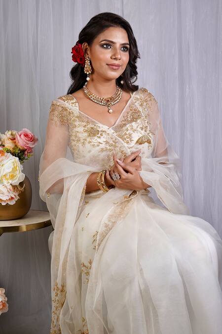 Gul By Aishwarya_Cream Saree Silk Organza Hand Embroidered Cutdana Sweetheart Neck And Blouse _Online_at_Aza_Fashions