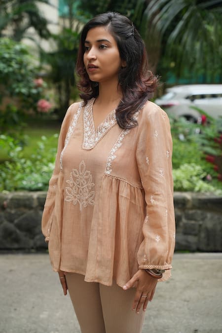 Pants And Pajamas_Beige Chanderi Embroidery V-neck Origami Chikankari Top _Online_at_Aza_Fashions