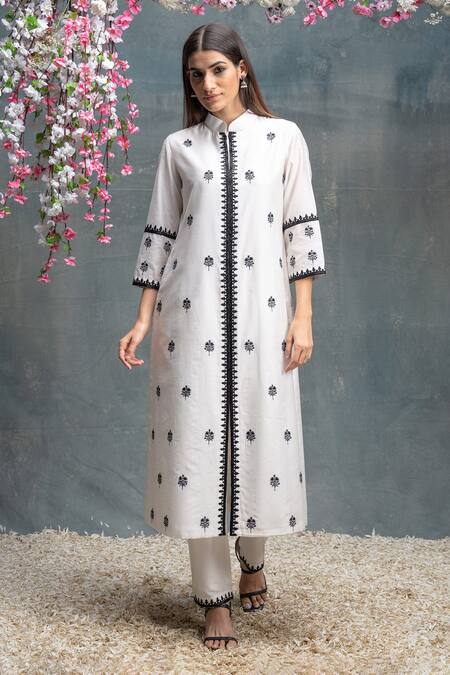 Sanjev Marwaaha_Ivory Chanderi And Cotton Silk Print & Embroidery Hand Block & Cutdana Kurta Set_Online_at_Aza_Fashions